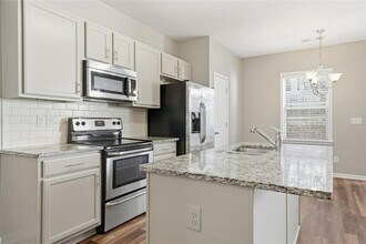 3249 Garden Glade Ln in Stonecrest, GA - Building Photo - Building Photo