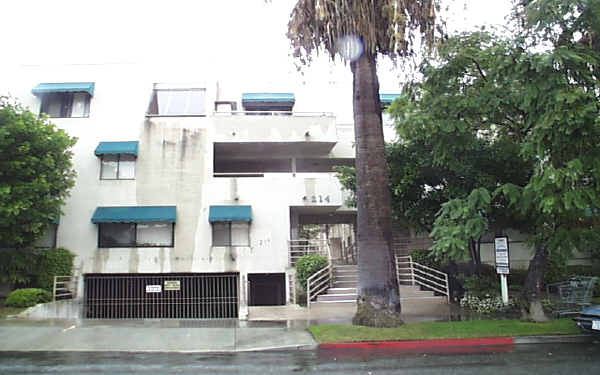 Louise Apartments in Glendale, CA - Foto de edificio - Building Photo