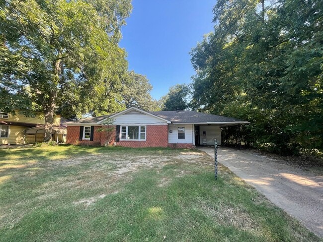 1406 W Jefferson Ave in Jonesboro, AR - Building Photo - Building Photo