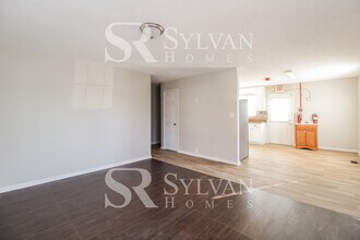 239 S English St in Greensboro, NC - Building Photo - Building Photo