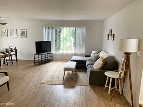 918 12th St in Santa Monica, CA - Building Photo - Building Photo