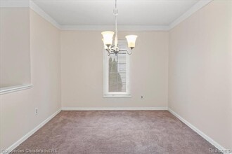 37447 Stonegate Cir in Clinton Township, MI - Building Photo - Building Photo