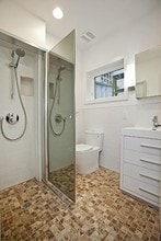 44 Carmine St in New York, NY - Building Photo - Building Photo