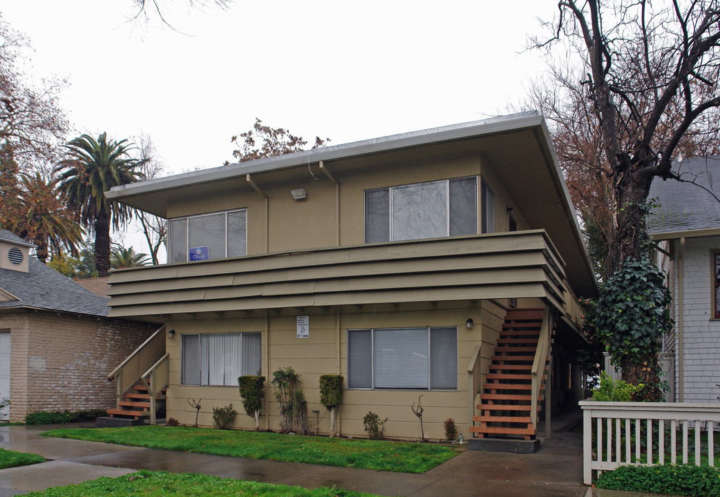 Bookwood Apartments in Sacramento, CA - Foto de edificio