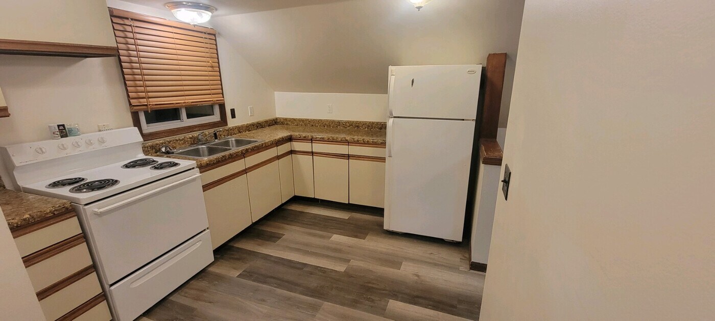 917 Marsac St, Unit #2 in Bay City, MI - Foto de edificio