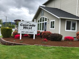 1501 N 26th St in Mount Vernon, WA - Building Photo