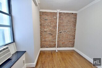 E 13TH ST. in New York, NY - Building Photo - Building Photo