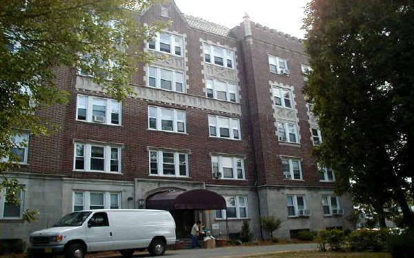 South Street Apartment Homes in Morristown, NJ - Foto de edificio - Building Photo