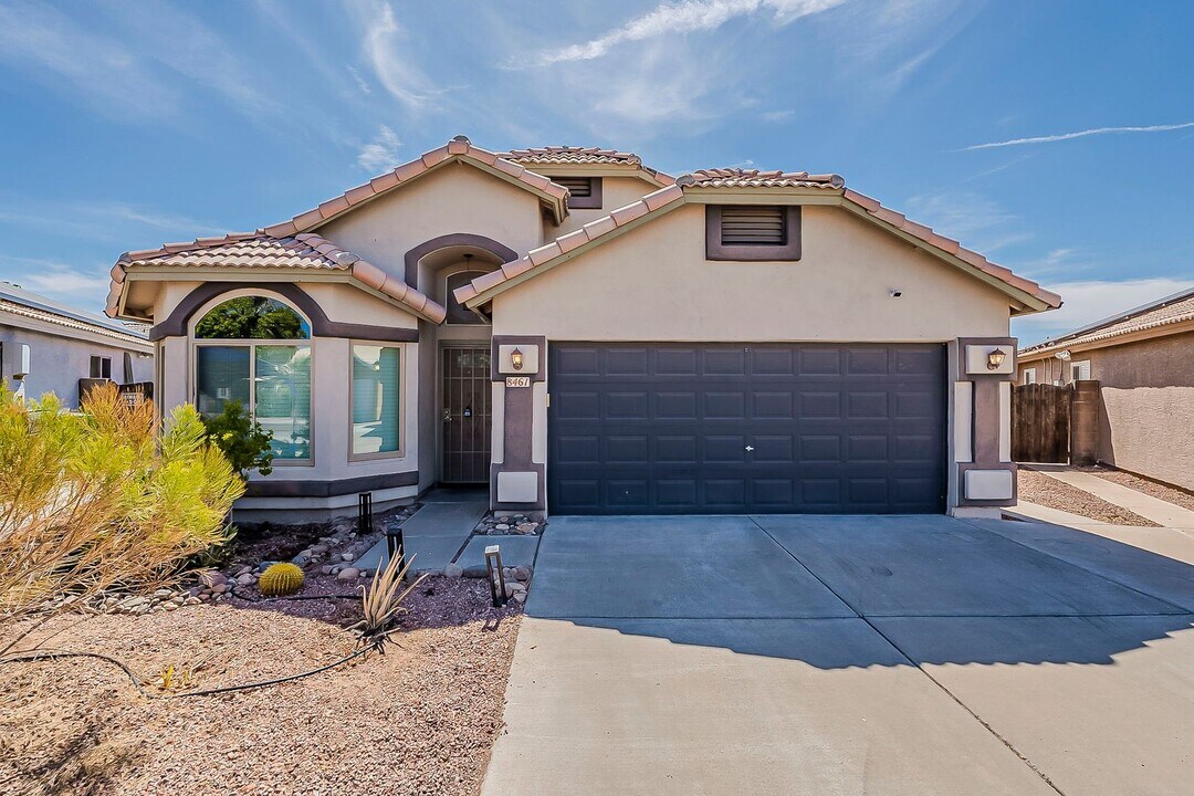 8461 W Audrey Ln in Peoria, AZ - Building Photo