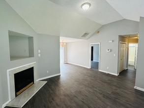 7239 Kavan Hunter Dr in Charlotte, NC - Foto de edificio - Building Photo