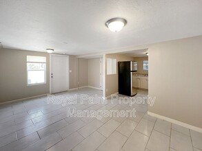 1615 Evans Ave in Ft. Myers, FL - Building Photo - Building Photo