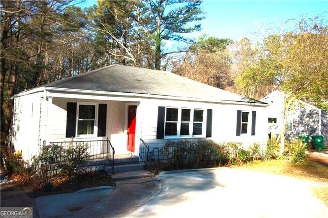 property at 1040 Shepherds Ln NE