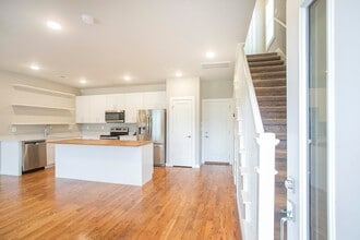 3637 Hydes Ferry Rd in Nashville, TN - Building Photo - Building Photo