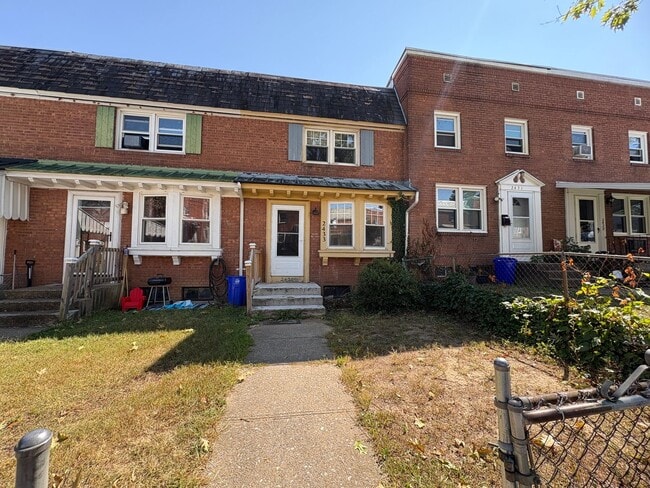 2433 Mercer St in Harrisburg, PA - Building Photo - Building Photo