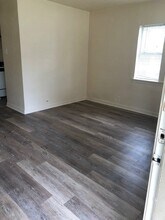 706 Roberts St in Denton, TX - Building Photo - Building Photo