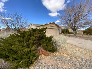 7284 Spruce Mountain Loop NE in Rio Rancho, NM - Building Photo - Building Photo