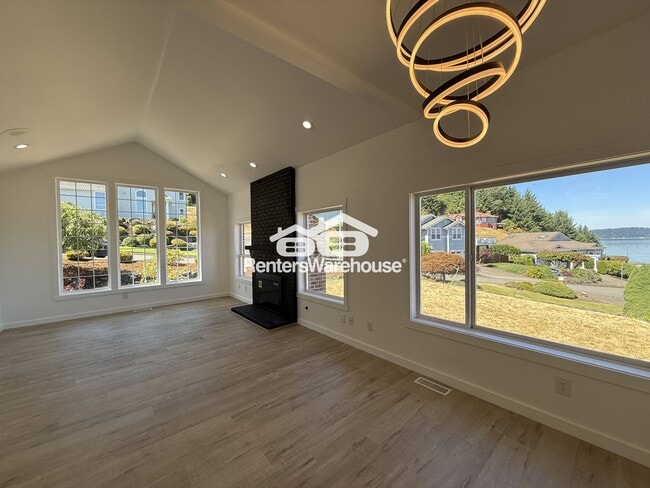 2805 Chambers Bay Dr in Steilacoom, WA - Building Photo - Building Photo