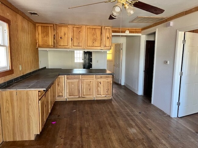 4239 SW 9th Ave in Amarillo, TX - Building Photo - Building Photo