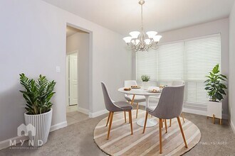 120 Knight of Realm Blvd in Lewisville, TX - Building Photo - Building Photo