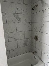 107 Windsor Dr photo'