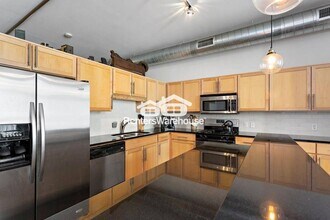 1601 E Cesar Chavez St in Austin, TX - Building Photo - Building Photo