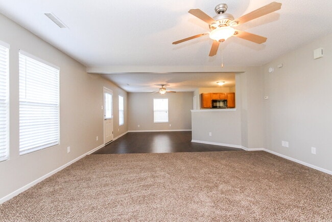 738 Rosea Ct in Greenwood, IN - Building Photo - Building Photo
