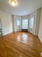 256 Newbury St, Unit 2F in Boston, MA - Building Photo - Building Photo