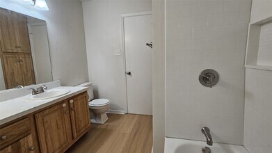 1605 5th Ave, Unit 11 in Fort Worth, TX - Foto de edificio - Building Photo