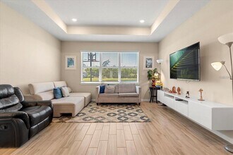 5058 Sparkling Water Wy in Kissimmee, FL - Building Photo - Building Photo