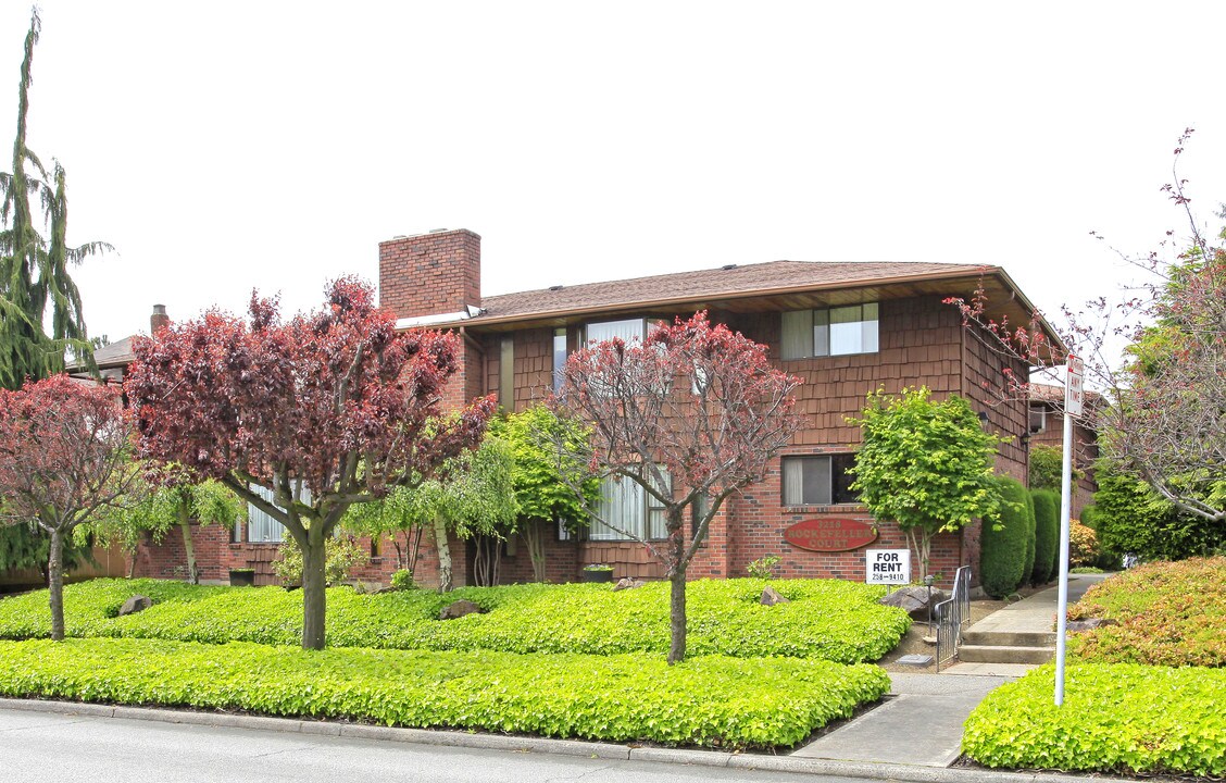 Rockefeller in Everett, WA - Foto de edificio