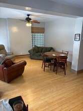 4740 Friendship Ave in Pittsburgh, PA - Foto de edificio - Building Photo