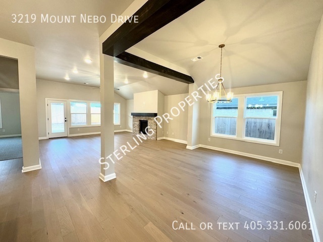 3219 Mount Nebo Dr in Yukon, OK - Foto de edificio