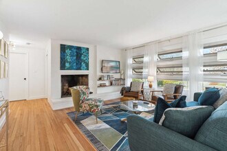 171 Brackett Rd in Rye, NH - Building Photo - Building Photo