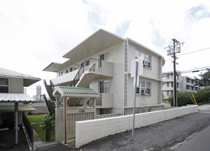 Laniloa Apartments in Honolulu, HI - Building Photo - Building Photo