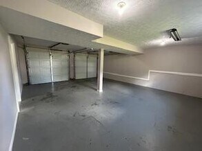 407 Bertha Way in Vine Grove, KY - Building Photo - Building Photo