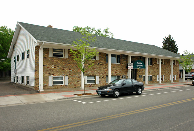 Manitou Apartments in White Bear Lake, MN - Building Photo - Building Photo