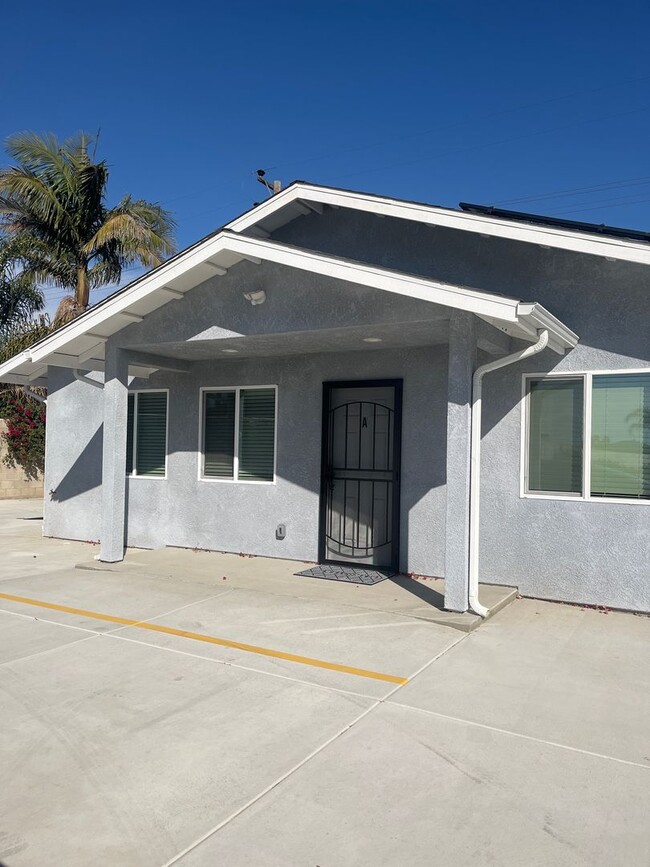 345 E Donovan Rd in Santa Maria, CA - Building Photo - Building Photo