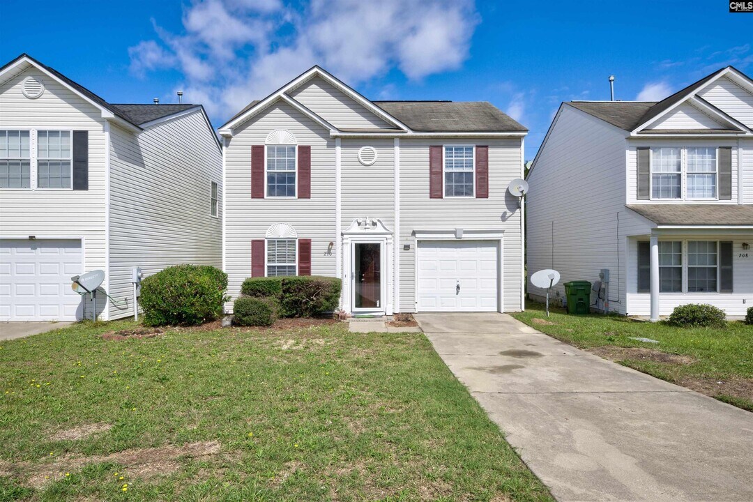 210 Curvewood Rd in Columbia, SC - Building Photo