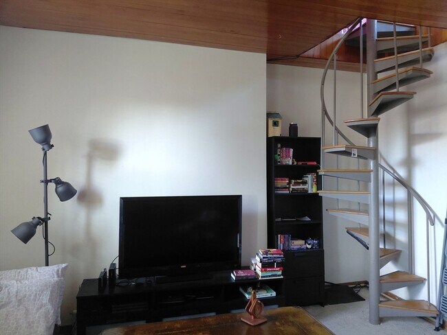 20 Ellery St, Unit 2 in Cambridge, MA - Building Photo - Building Photo