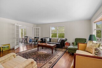 75 Bible St in Greenwich, CT - Building Photo - Building Photo