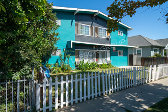 607 E Walnut St in Santa Ana, CA - Building Photo - Building Photo