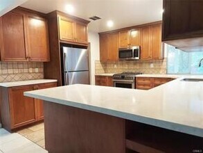 3921 Declaration Ave in Calabasas, CA - Building Photo - Building Photo