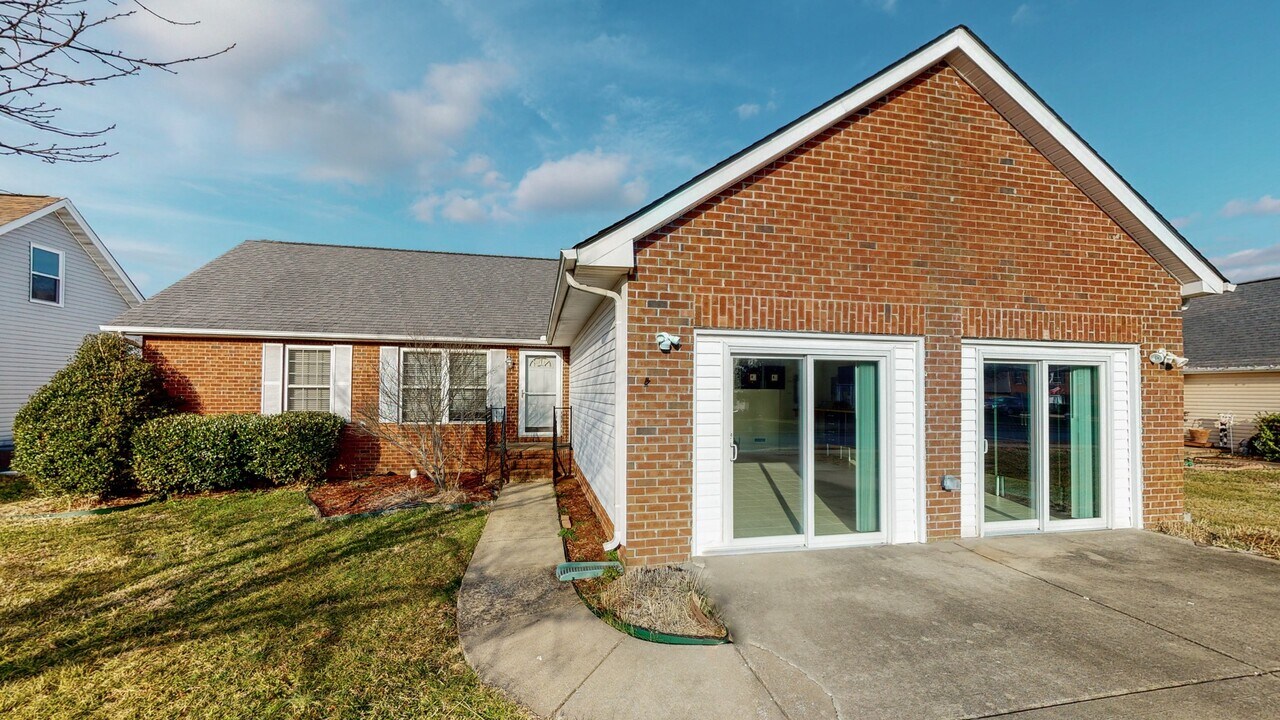 1510 Chapman Ln in Smyrna, TN - Building Photo