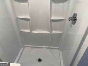 221 N Forest Ave in Hartwell, GA - Building Photo - Building Photo