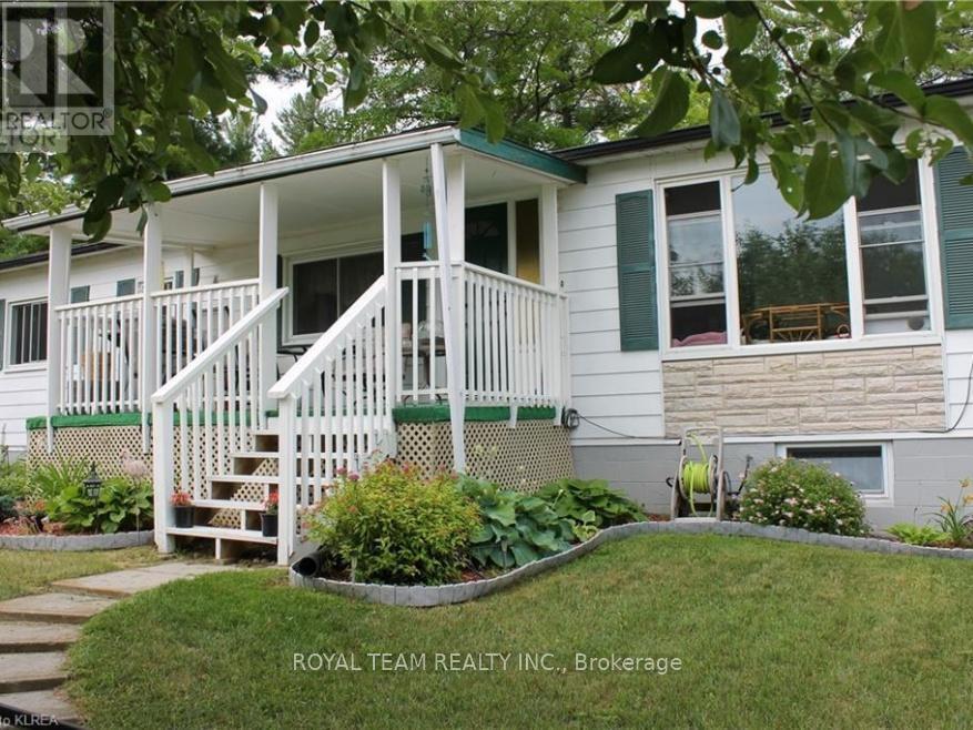 608 Hickory Beach Rd in Kawartha Lakes, ON - Building Photo