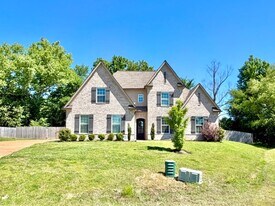 8636 Birnham Cove in Olive Branch, MS - Building Photo