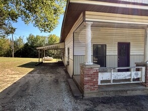 18541 County Rd 1500 in Ada, OK - Building Photo - Building Photo