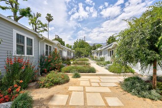 664 E Sacramento St in Altadena, CA - Building Photo - Primary Photo