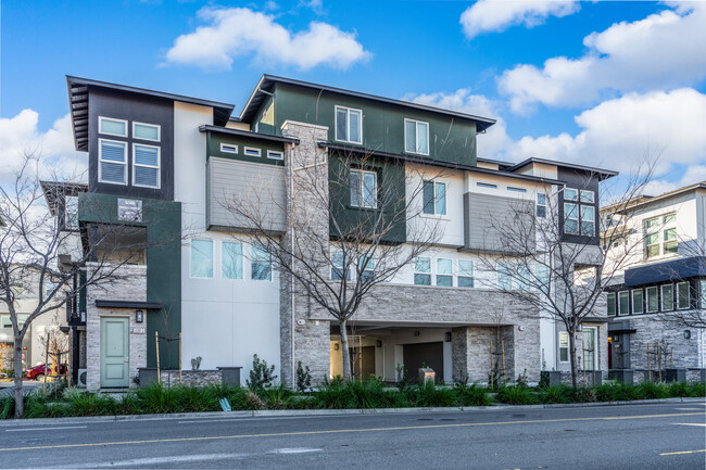 Broadway at Boulevard in Dublin, CA - Building Photo - Building Photo