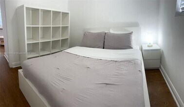 740 Michigan Ave in Miami Beach, FL - Building Photo - Building Photo